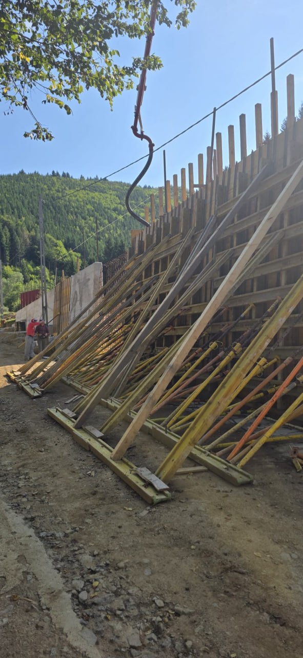 Cofraj zid sprijin